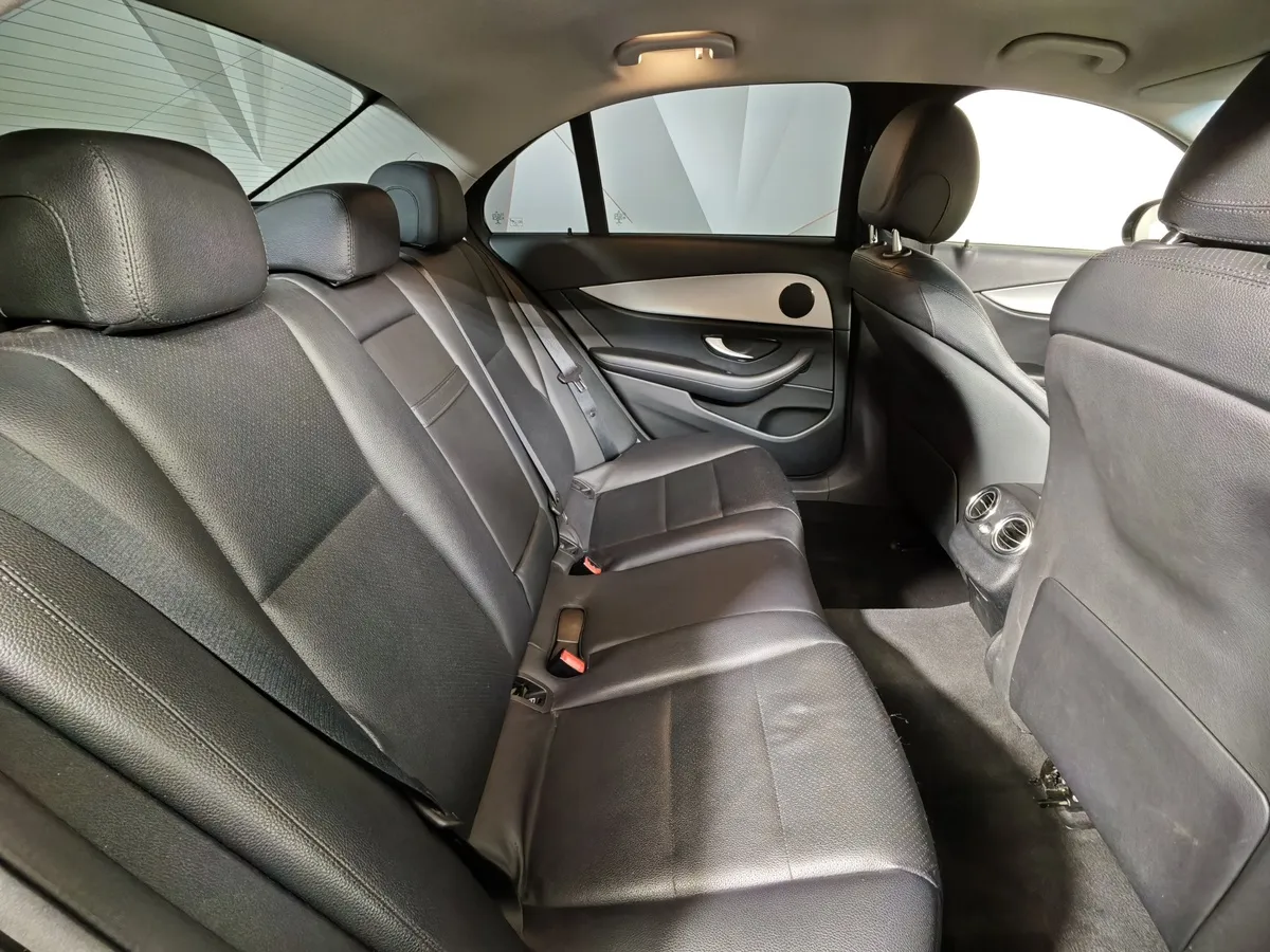 Mercedes-Benz E-Класс E 200 9G-TRONIC (197 л.с.) Business Черный в АВИЛОН. Слайд №16