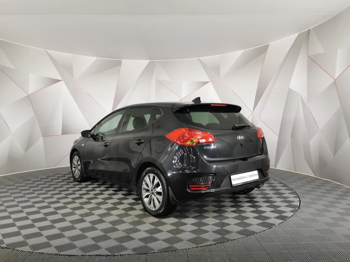 Kia Ceed 1.6 AT (130 л.с.) Luxe RED Line Черный в АВИЛОН. Слайд №4