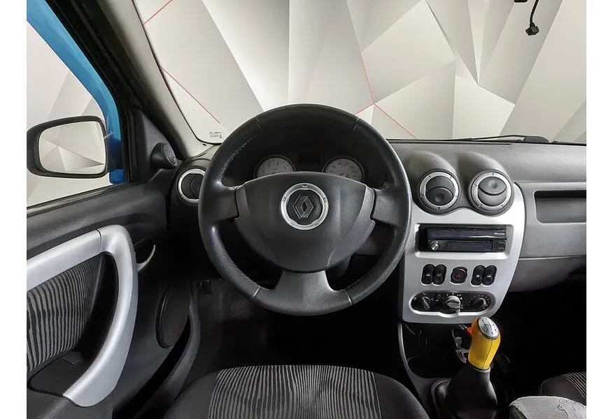 Renault Logan 1.6 MT (102 л.с.) Бежевый в АВИЛОН. Слайд №17