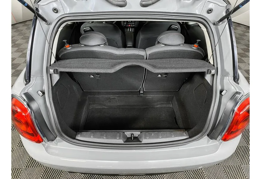 MINI 3 двери 1.5 AT (136 л.с.) Серый в АВИЛОН. Слайд №8