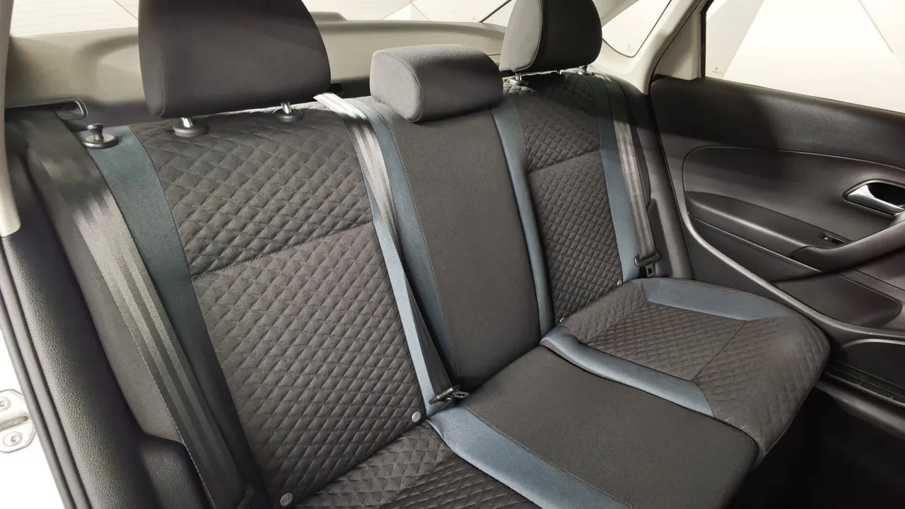Volkswagen Polo 1.6 MPI AT (110 л.с.) Select Белый в АВИЛОН. Слайд №17