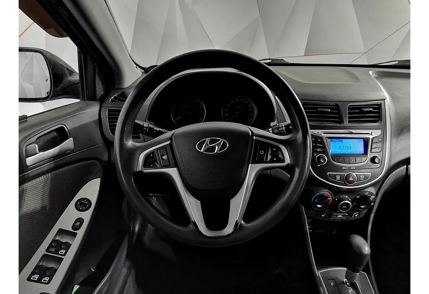 Hyundai Solaris 1.4 AT (100 л.с.) Active Plus Черный в АВИЛОН. Слайд №19