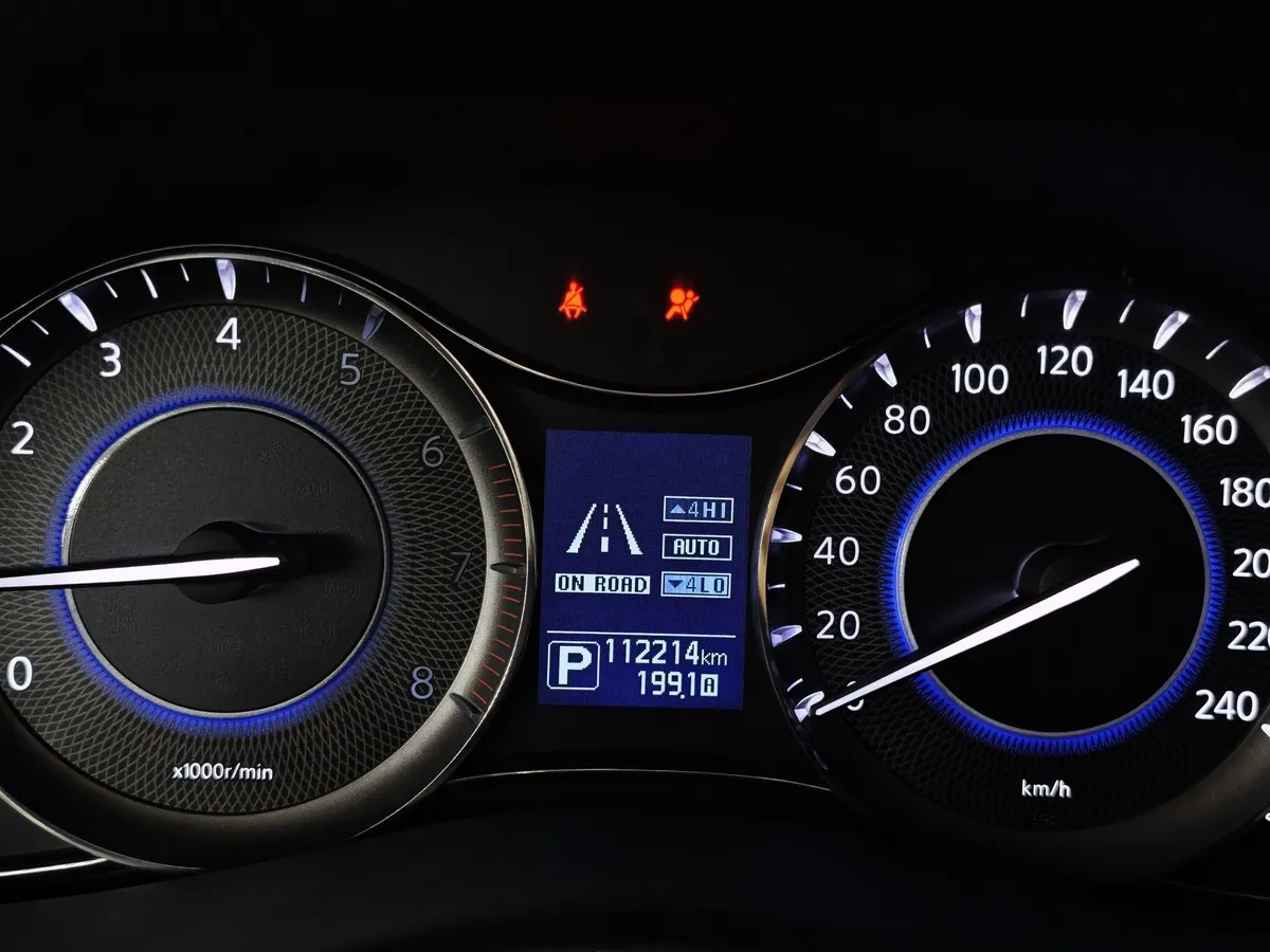 Infiniti QX80 5.6 АТ AWD (405 л.с.) Серый в АВИЛОН. Слайд №17
