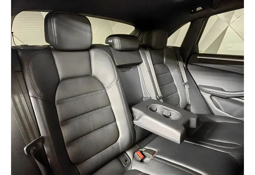 АВИЛОН - Porsche Macan 2.0 PDK AWD (252 л.с.) Красный - slide 8