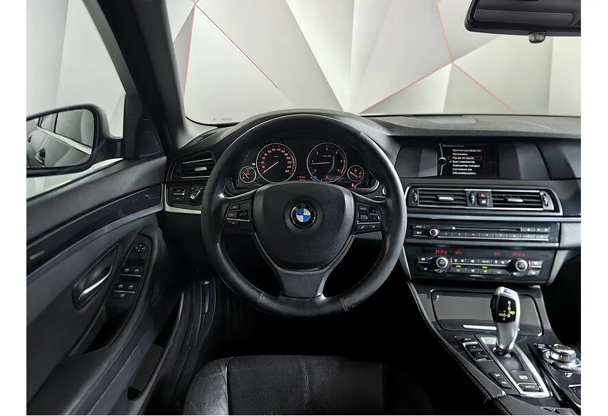 BMW 5 серия 525d xDrive AT (218 л.с.) Коричневый в АВИЛОН. Слайд №15