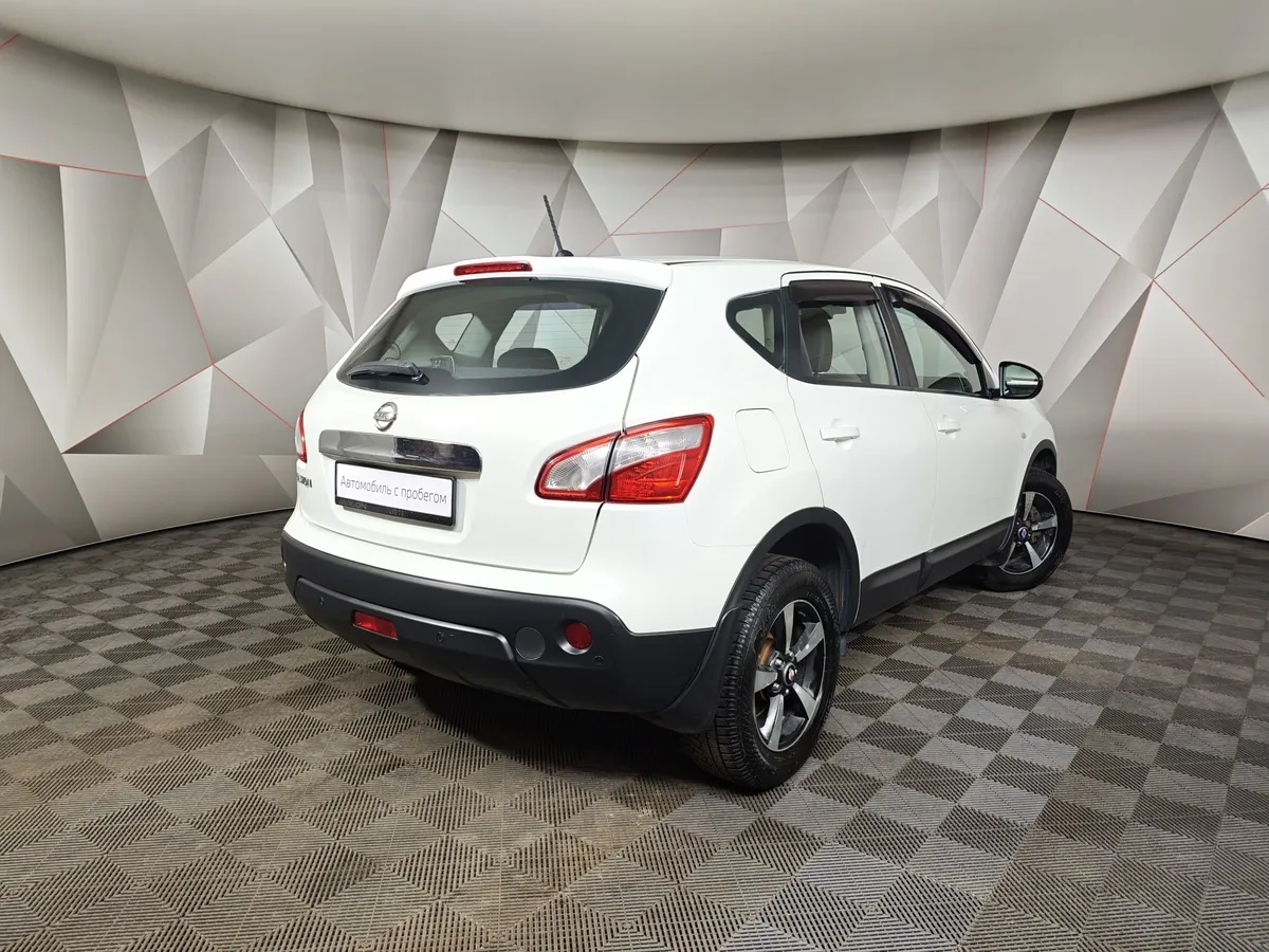 Nissan Qashqai 1.6 MT FWD (114 л.с.) Белый в АВИЛОН. Слайд №2