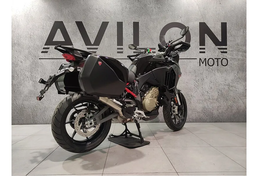 Ducati Multistrada V4 1158 см³ (170 л.с.) (170) 1158 Черный в АВИЛОН. Слайд №6