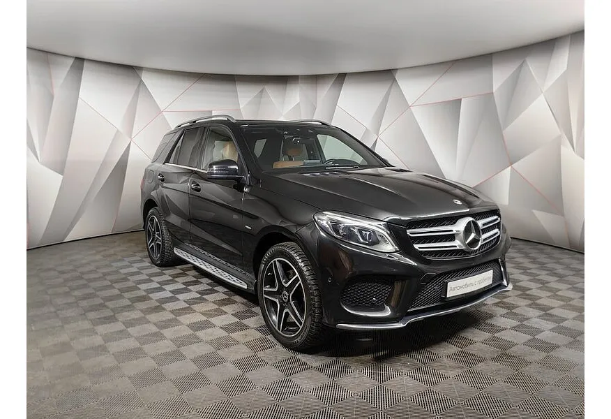 Mercedes-Benz GLE 300 4MATIC 7G-TRONIC Plus (249 л.с.) Grand Edition Черный в АВИЛОН. Слайд №3