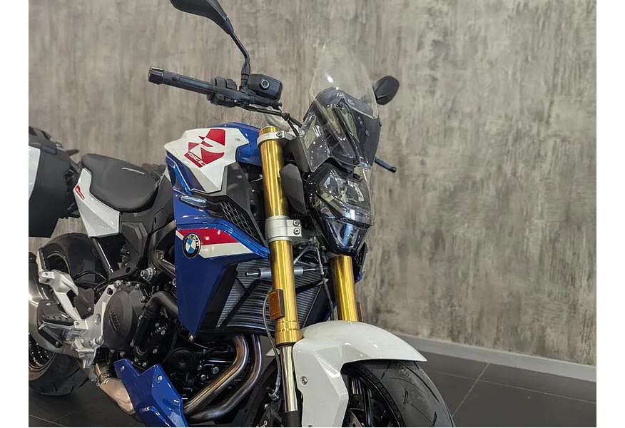 BMW Motorrad F 900 R F 900 R 895 см³ 895 Белый в АВИЛОН. Слайд №5