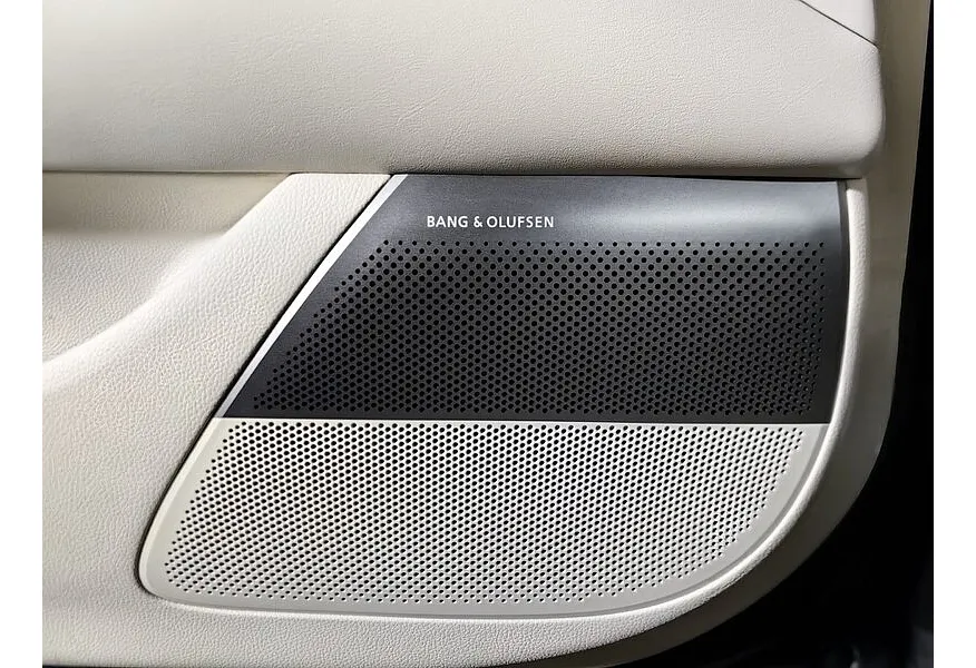 Genesis G90 3.5 T-GDI AT 4WD (380 л.с.) Elite Черный в АВИЛОН. Слайд №25