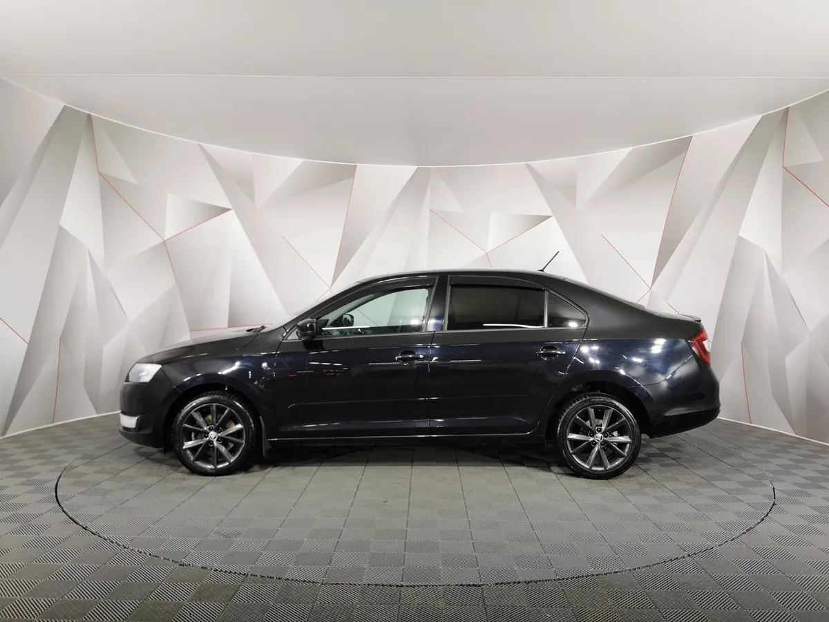 Skoda Rapid 1.4 TSI DSG (125 л.с.) Active Черный в АВИЛОН. Слайд №5