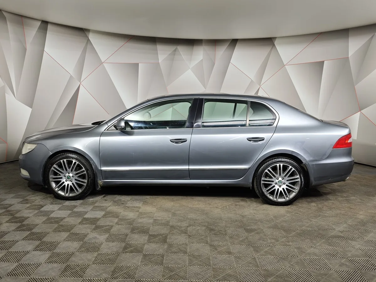 Skoda Superb 1.8 TSI AT (152 л.с.) Серый в АВИЛОН. Слайд №5