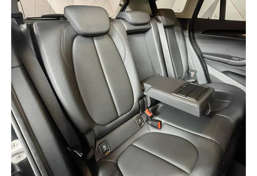 LIVE. Слайд №9