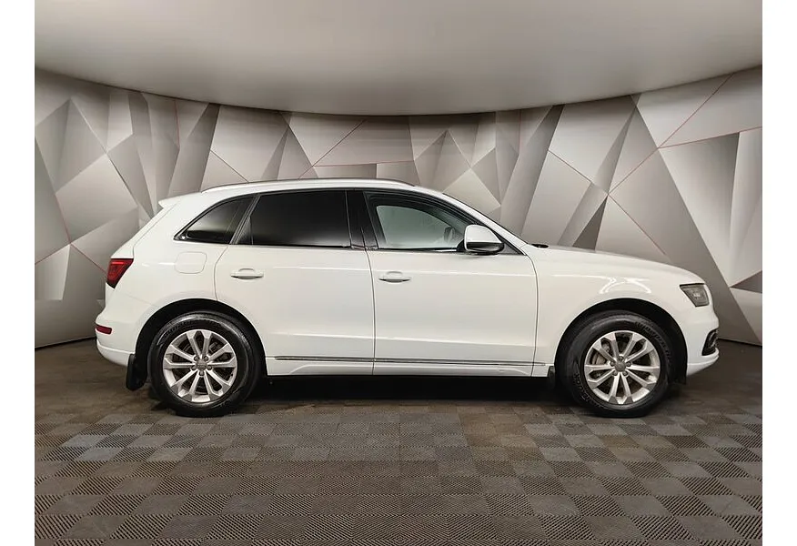 Audi Q5 2.0 TDI S tronic quattro (177 л.с.) Белый в АВИЛОН. Слайд №4