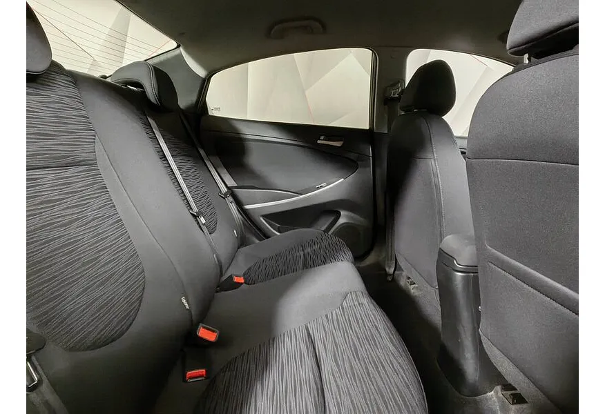 Hyundai Solaris 1.6 AT (123 л.с.) Comfort Серый в АВИЛОН. Слайд №16