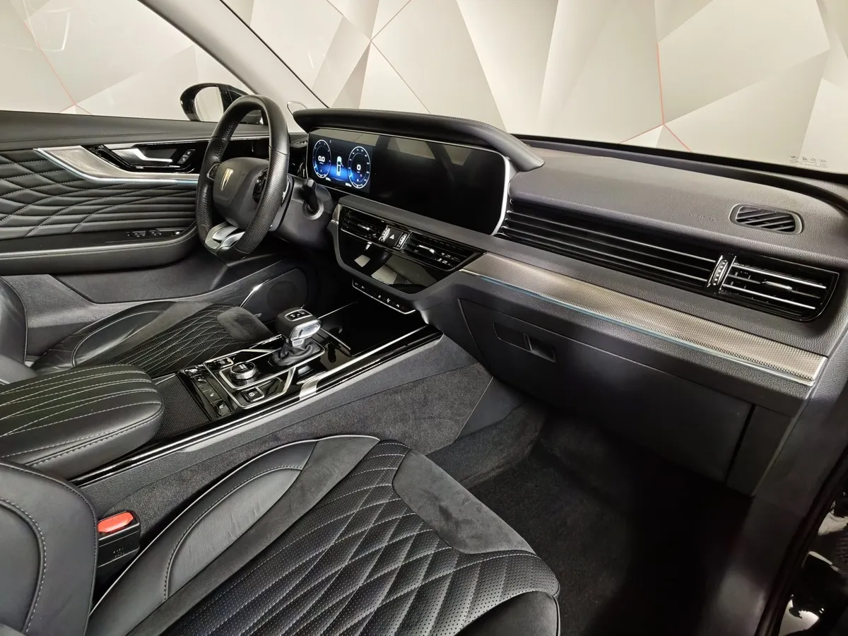 Hongqi HS5 2.0 AT 4WD (224 л.с.) Комфорт Черный в АВИЛОН. Слайд №13