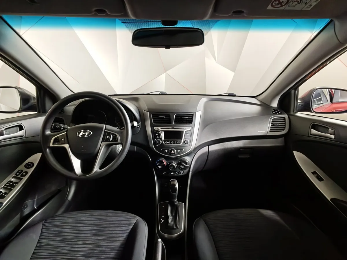 Hyundai Solaris 1.6 AT (123 л.с.) Comfort Красный в АВИЛОН. Слайд №13