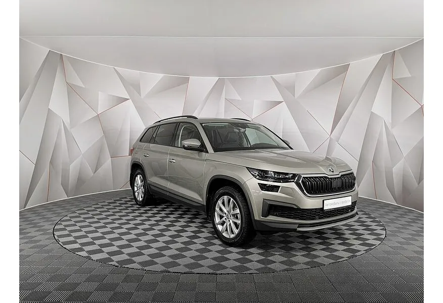 Skoda Kodiaq 1.4 TSI DSG 4X4 (150 л.с.) Коричневый в АВИЛОН. Слайд №3