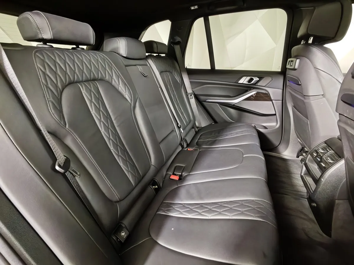 BMW X5 xDrive40i Steptronic (340 л.с.) Серый в АВИЛОН. Слайд №14