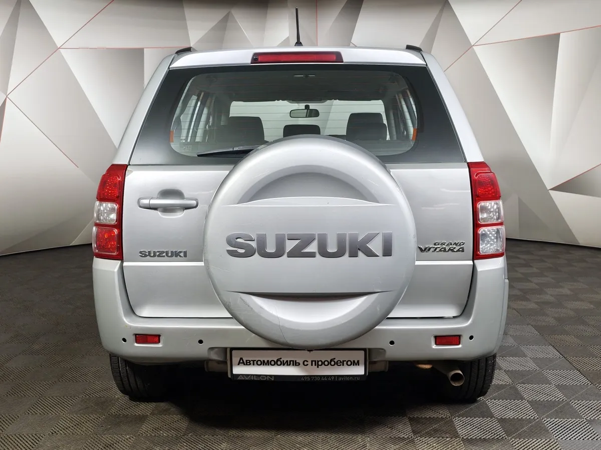 Suzuki Grand Vitara 2.4 AT AWD (169 л.с.) Серебристый в АВИЛОН. Слайд №8