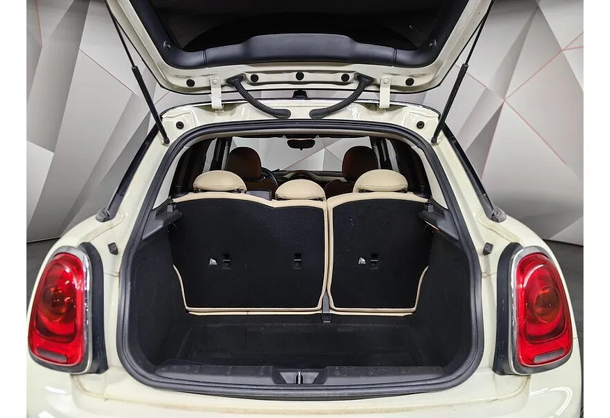 Mini 5 дверей 2.0 AT (192 л.с.) Белый в АВИЛОН. Слайд №9