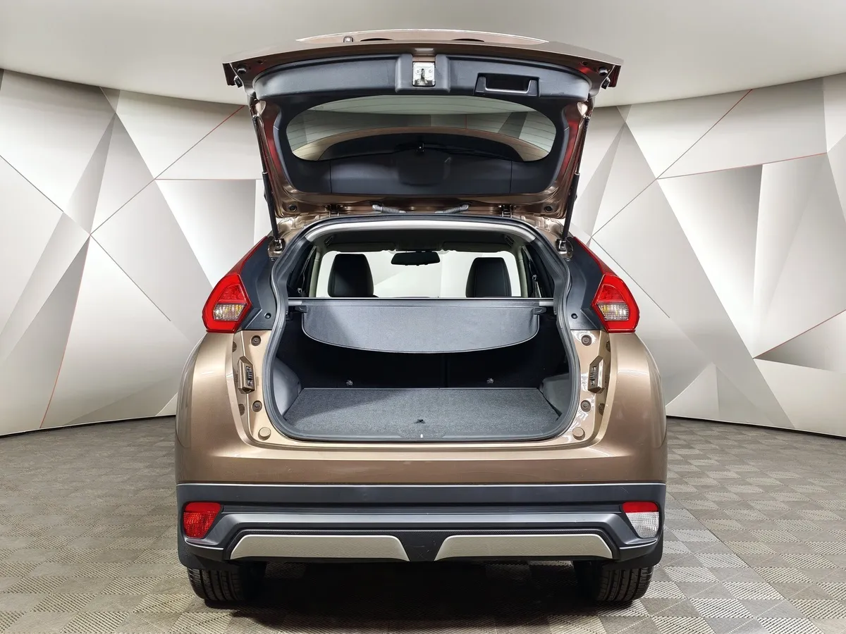 Mitsubishi Eclipse Cross 2.0 CVT (150 л.с.) Instyle Коричневый в АВИЛОН. Слайд №12