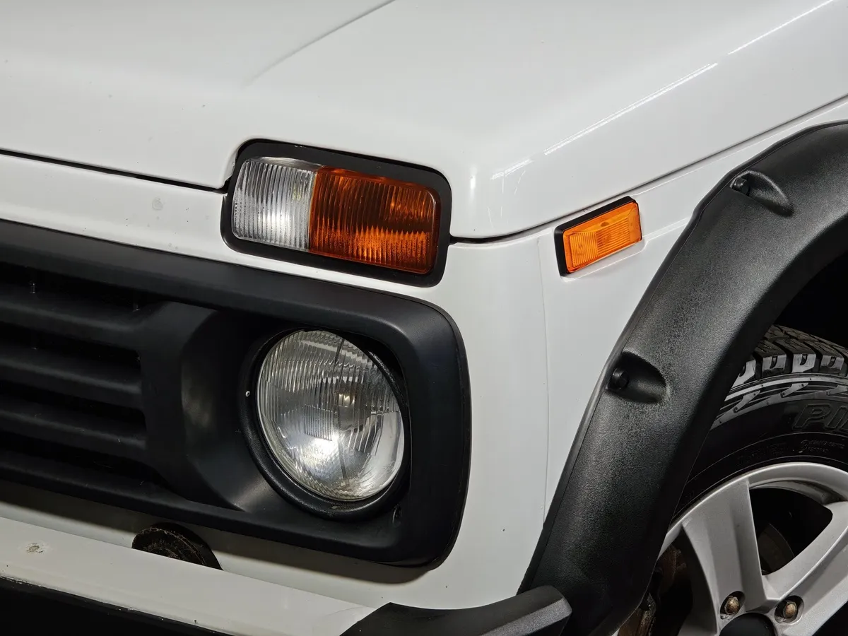 ВАЗ (Lada) 4x4 1.7 MT 8 кл. (Евро-4) (83 л.с.) Белый в АВИЛОН. Слайд №10