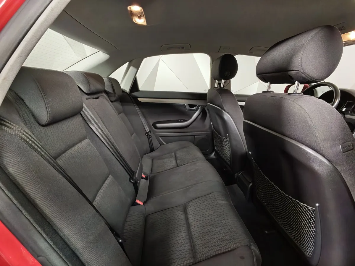 Audi A4 2.0 multitronic (130 л.с.) Красный в АВИЛОН. Слайд №14