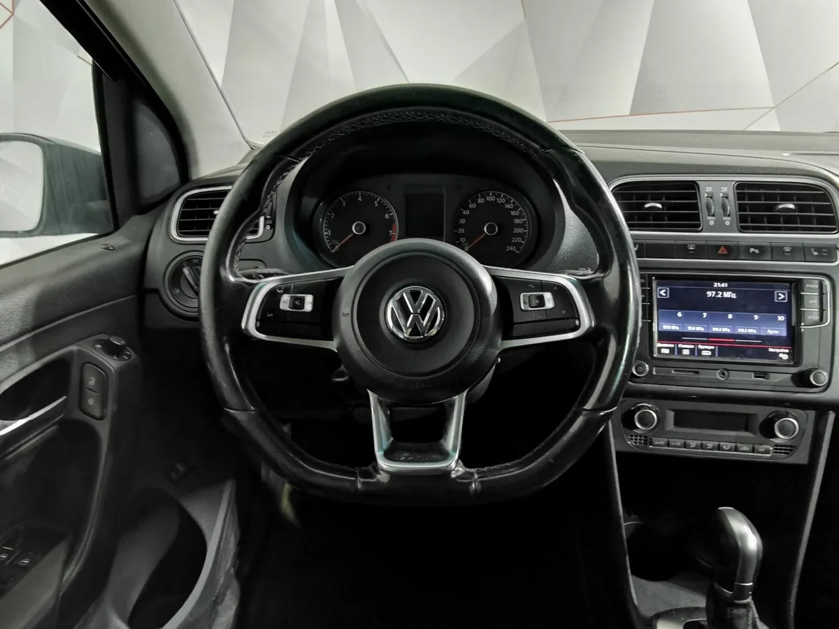 Volkswagen Polo 1.6 MPI AT (110 л.с.) Trendline Серый в АВИЛОН. Слайд №19
