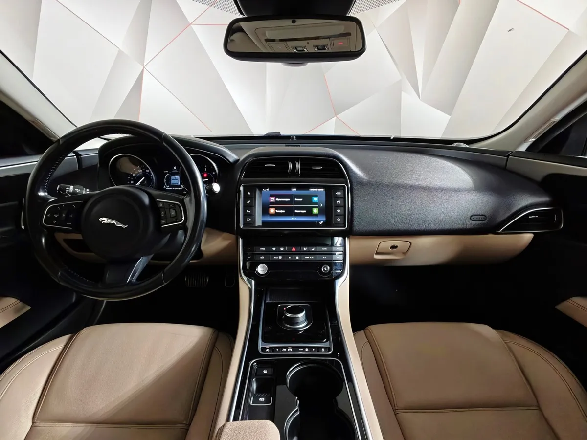 Jaguar XE 2.0 D AT AWD (180 л.с.) S Синий в АВИЛОН. Слайд №14