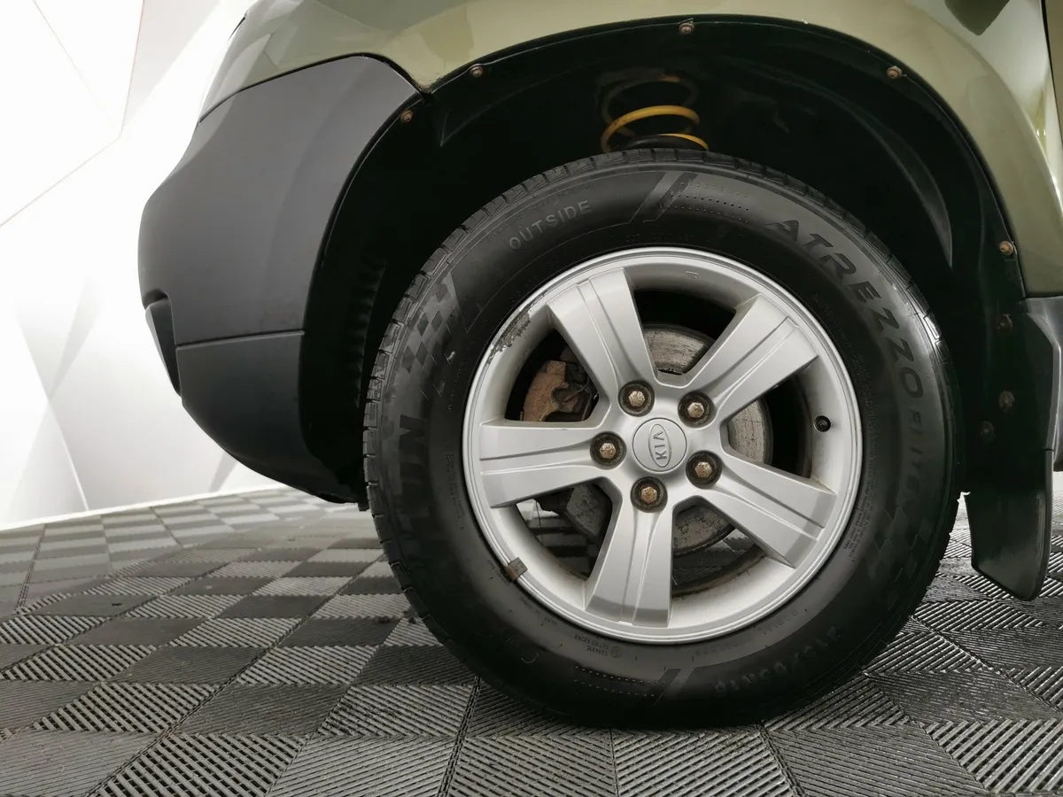 Renault Duster 2.0 AT 4x4 (143 л.с.) Luxe Privilege Зеленый в АВИЛОН. Слайд №9
