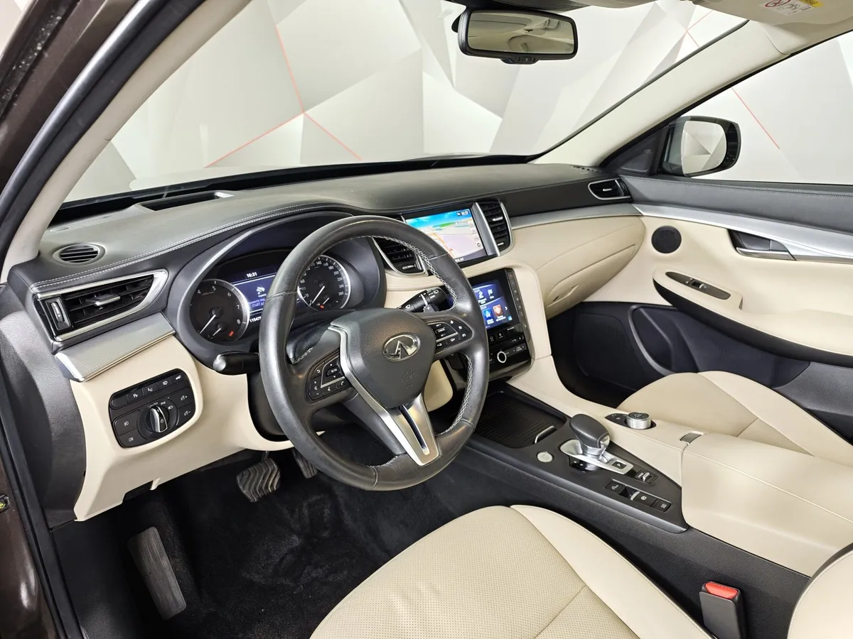 Infiniti QX50 2.0 VC-T CVT AWD (249 л.с.) Коричневый в АВИЛОН. Слайд №19