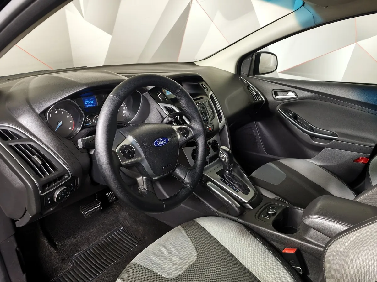 Ford Focus 1.6 Ti-VCT PowerShift (125 л.с.) Trend Черный в АВИЛОН. Слайд №19