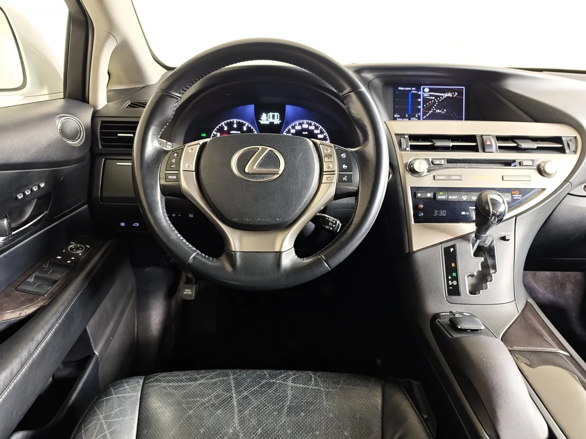 Lexus RX 270 AT (188 л.с.) Белый в АВИЛОН. Слайд №19