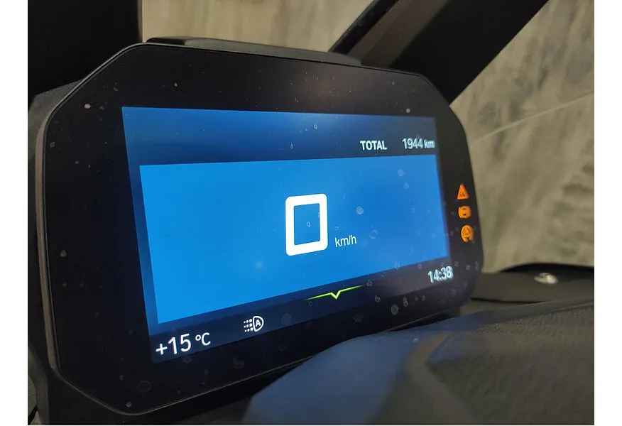 BMW Motorrad C 400 X C 400 X 350 см³ (34) 350 Черный в АВИЛОН. Слайд №7