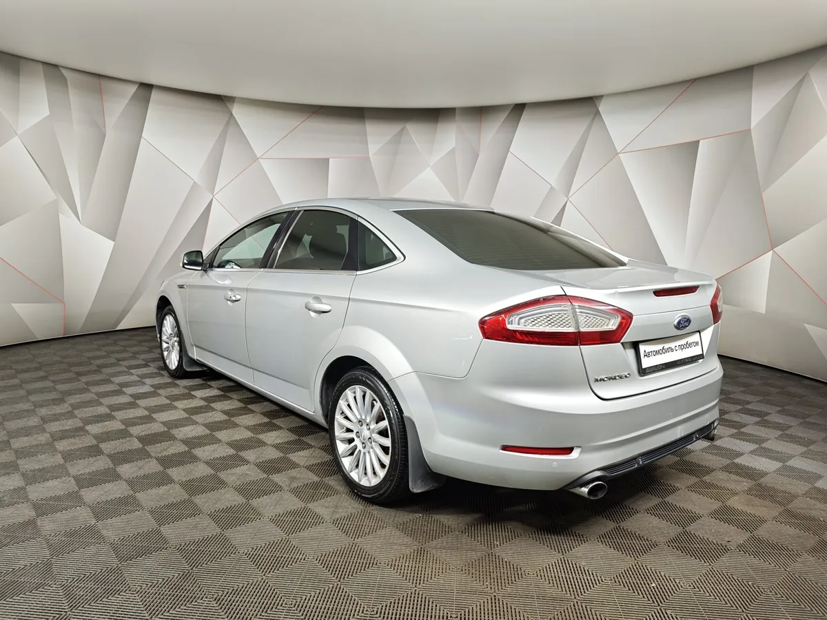 Ford Mondeo 2.0 EcoBoost PowerShift (200 л.с.) Titanium Серебристый в АВИЛОН. Слайд №4