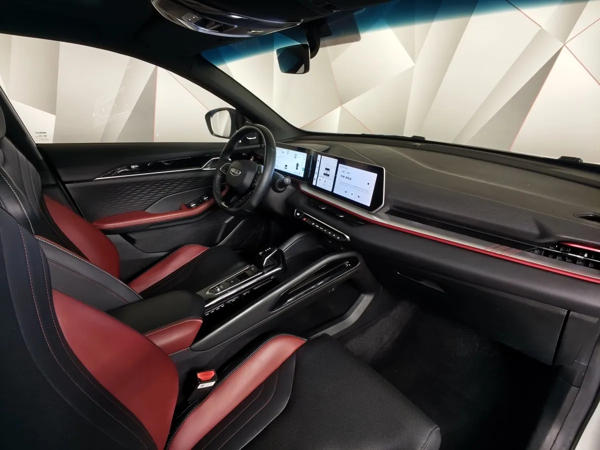 Geely Coolray 1.5T 7DCT 2WD (150 л.с.) Luxury Белый в АВИЛОН. Слайд №13