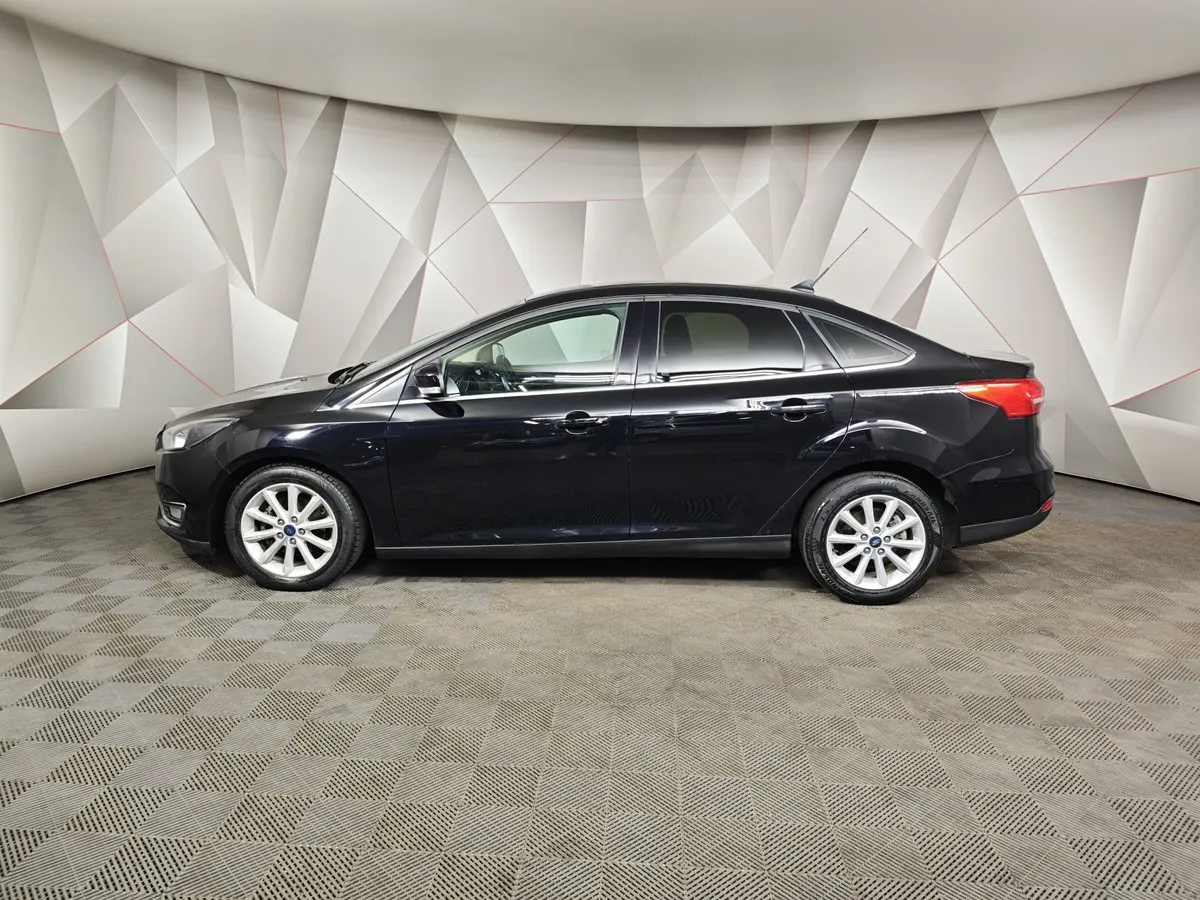 Ford Focus 1.5 EcoBoost AT (150 л.с.) Titanium Черный в АВИЛОН. Слайд №5
