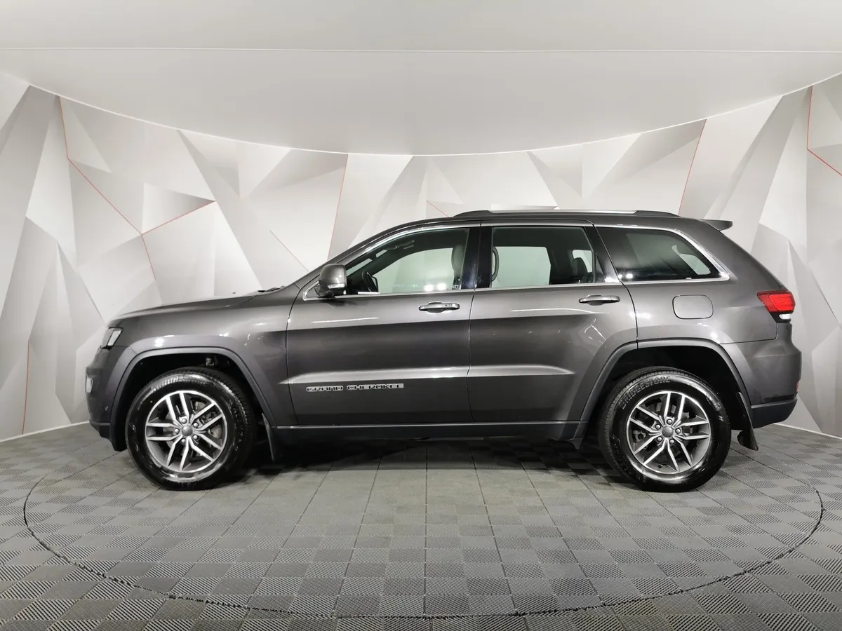 Jeep Grand Cherokee 3.0 AT AWD (238 л.с.) Limited Серый в АВИЛОН. Слайд №5