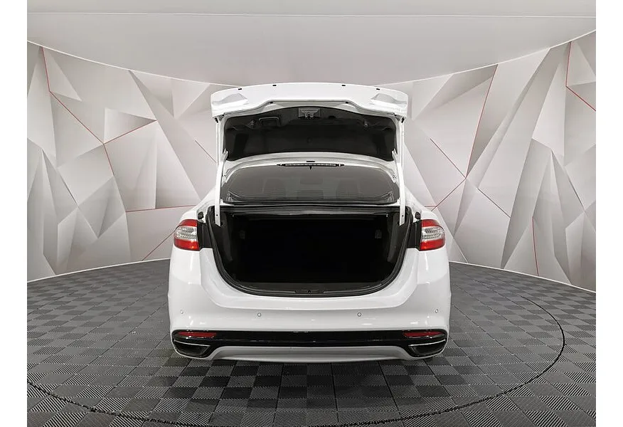 Ford Mondeo 2.5 AT (149 л.с.) Trend Белый в АВИЛОН. Слайд №11