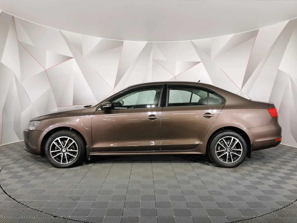 Volkswagen Jetta 1.4 TSI DSG (122 л.с.) Highline Коричневый в АВИЛОН. Слайд №5