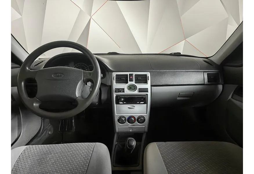 ВАЗ (Lada) Priora 1.6 MT (98 л.с.) в АВИЛОН. Слайд №12