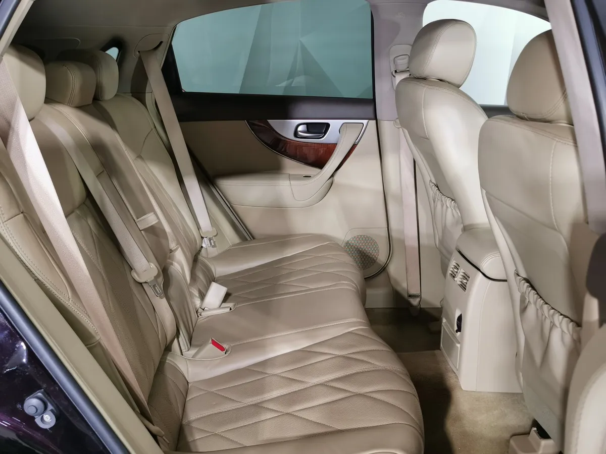 Infiniti QX70 3.7 AT AWD (333 л.с.) Черный в АВИЛОН. Слайд №15