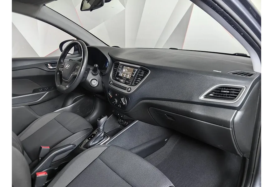 Hyundai Solaris 1.6 AT (123 л.с.) Comfort Серый в АВИЛОН. Слайд №13