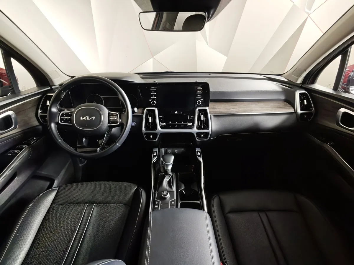 Kia Sorento 2.5 MPI 4WD AT (180 л.с.) Premium Красный в АВИЛОН. Слайд №14