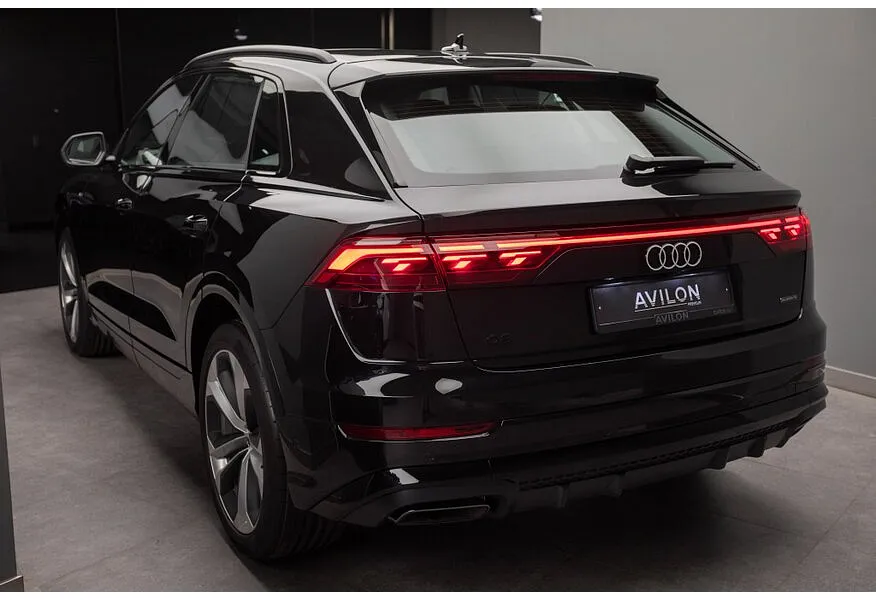 Audi Q8 3.0 TDI Tiptronic quattro (286 л.с.) Черный в АВИЛОН. Слайд №7 Audi Q8 3.0 TDI Tiptronic quattro (286 л.с.) Черный в АВИЛОН. Слайд №7