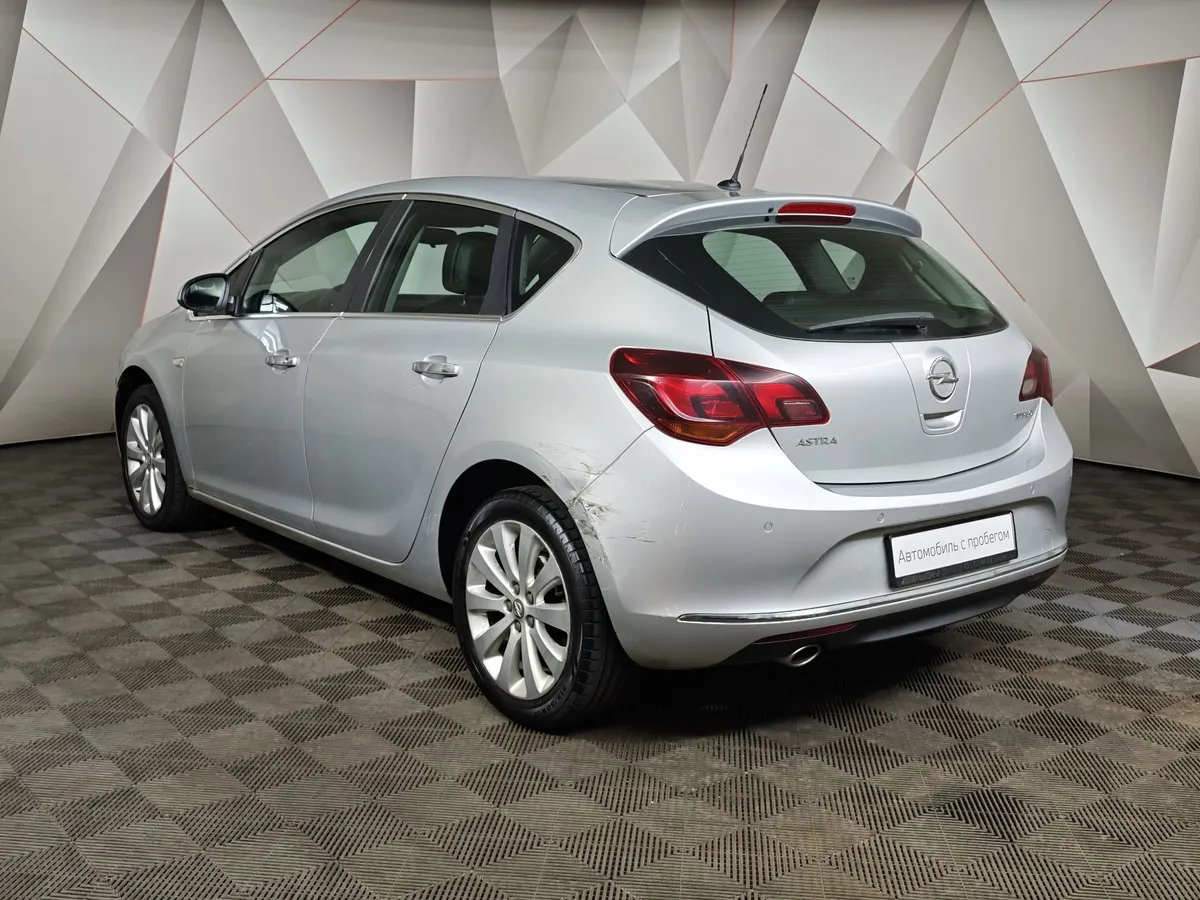 Opel Astra 1.4 Turbo AT (140 л.с.) Серебристый в АВИЛОН. Слайд №4
