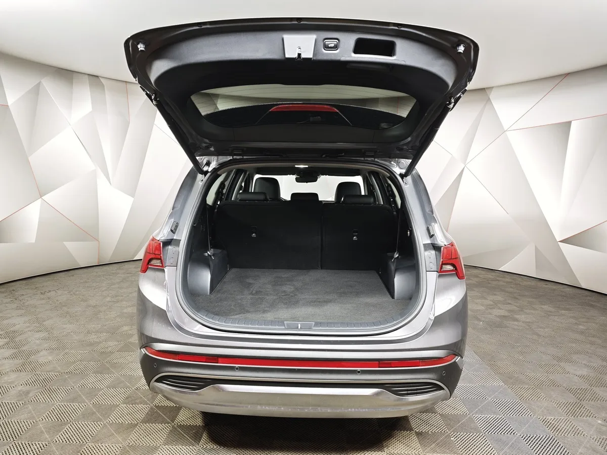 Hyundai Santa Fe 2.5 AWD 6AT (180 л.с.) High-Tech Серый в АВИЛОН. Слайд №12