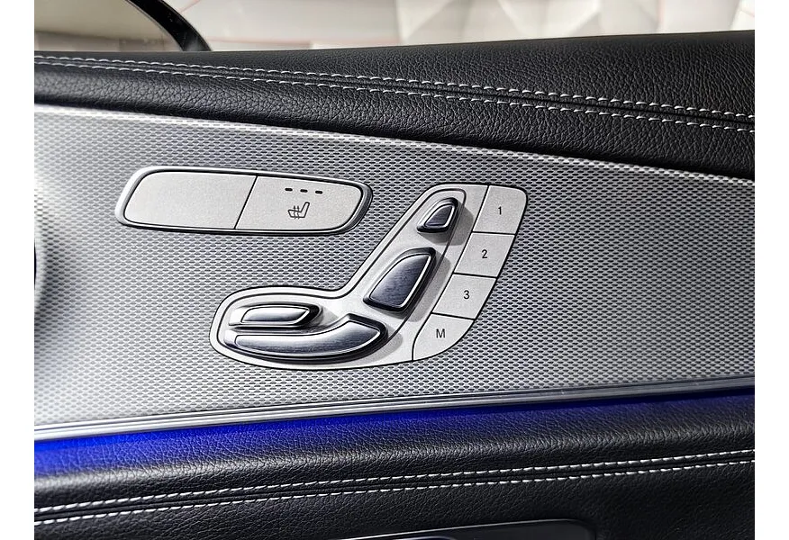 Mercedes-Benz E-Класс E 200 4MATIC 9G-TRONIC (184 л.с.) Sport Черный в АВИЛОН. Слайд №17