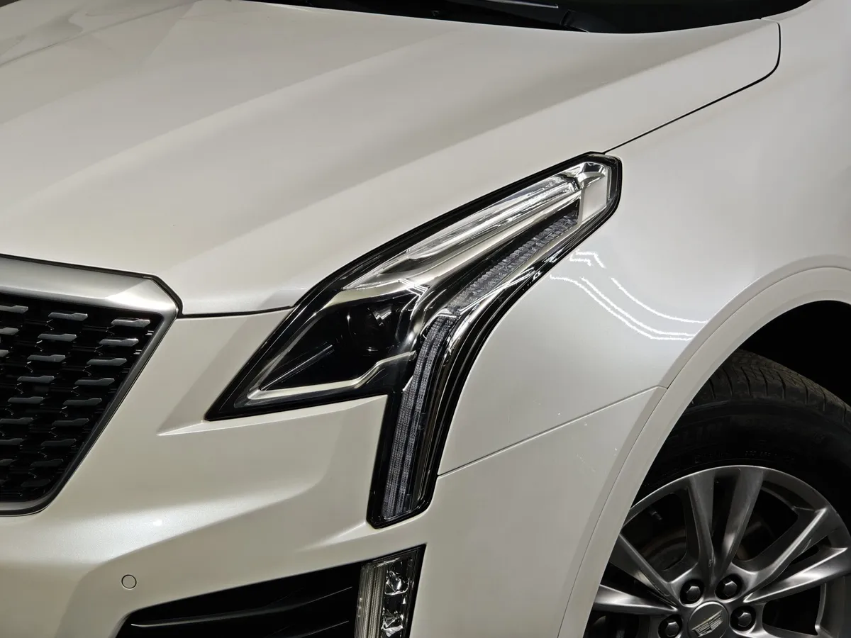 Cadillac XT5 2.0T АТ AWD (200 л.с.) Premium Luxury Белый в АВИЛОН. Слайд №10